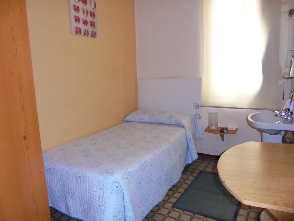 Hostal De Las Heras Badajoz Rom bilde