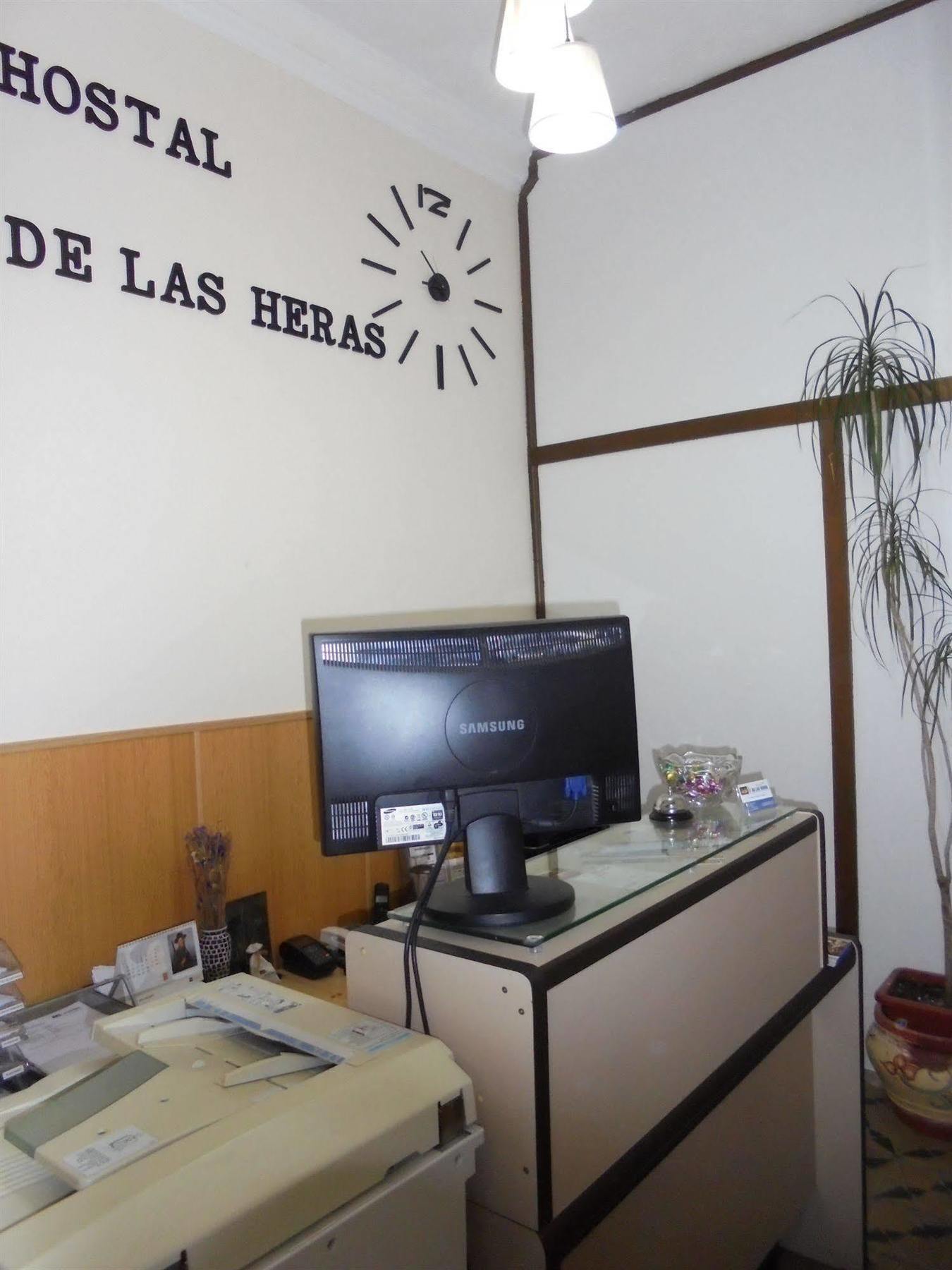 Hostal De Las Heras Badajoz Eksteriør bilde